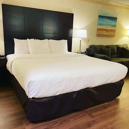 Clarion Hotel & Conference Center Toms River Extérieur photo