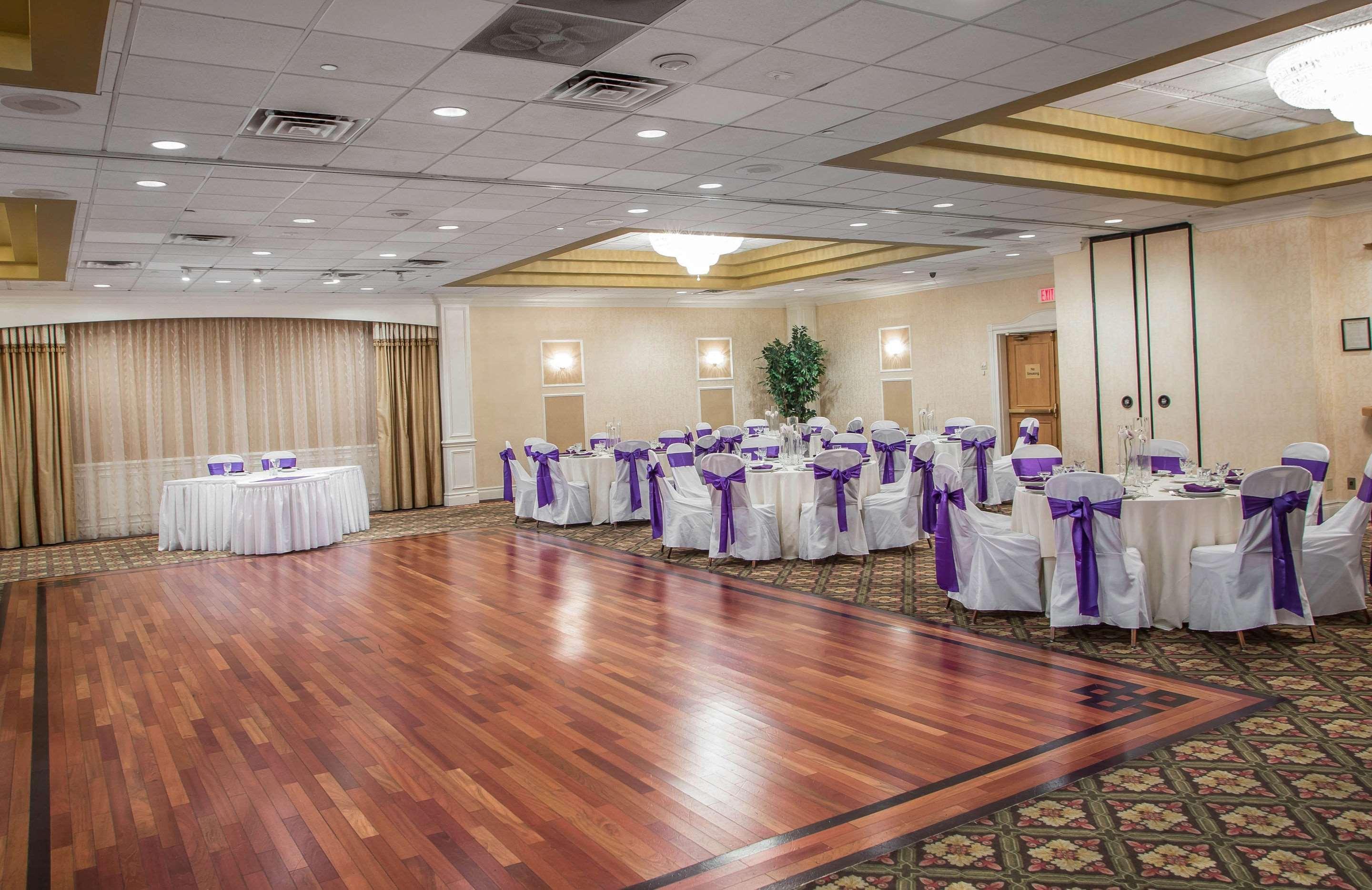 Clarion Hotel & Conference Center Toms River Extérieur photo