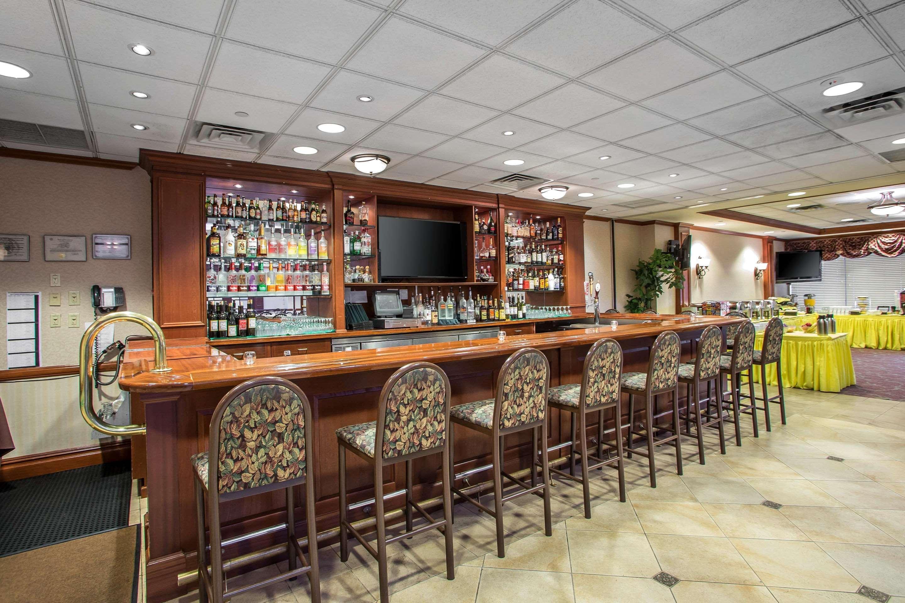 Clarion Hotel & Conference Center Toms River Extérieur photo