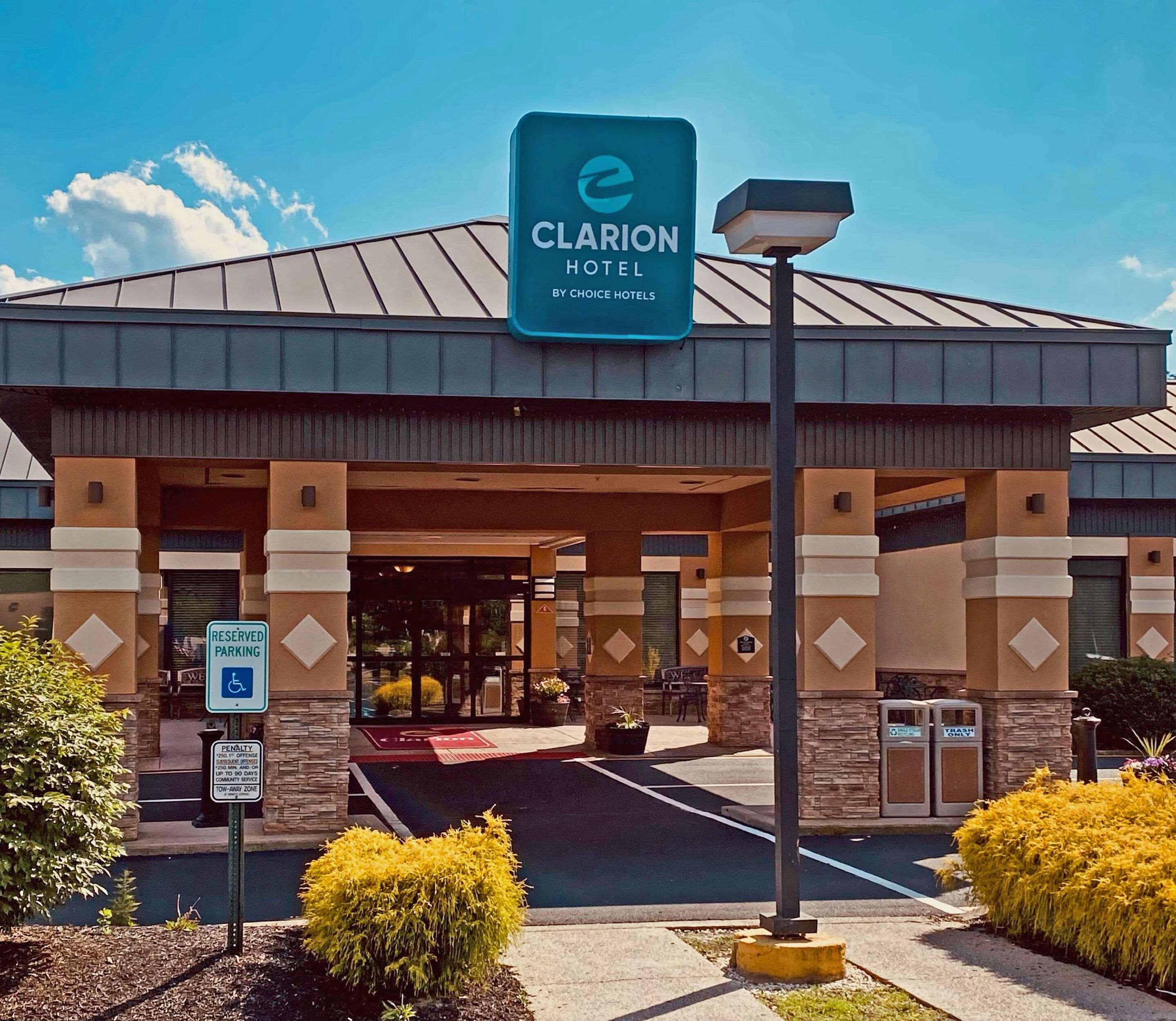 Clarion Hotel & Conference Center Toms River Extérieur photo